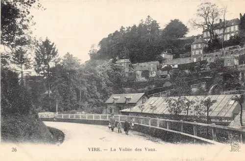 C049 Frankreich Vire La Valle des Vaux Vintage Postkarte