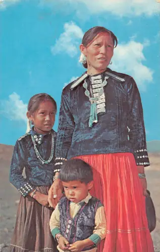 A973 US Indianer Mutter und ihre Kinder Ethno Vintage Postkarte