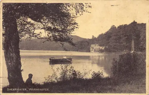 A951 England Shearwater Warminster Boot Vintage Postkarte