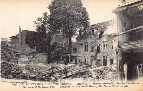 C052 Frankreich Abbeville bombardierte Häuser 1. Weltkrieg Vintage Postkarte