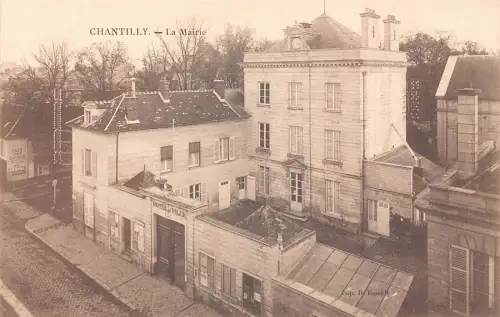 C069 Frankreich Chantilly La Mairie Vintage Postkarte