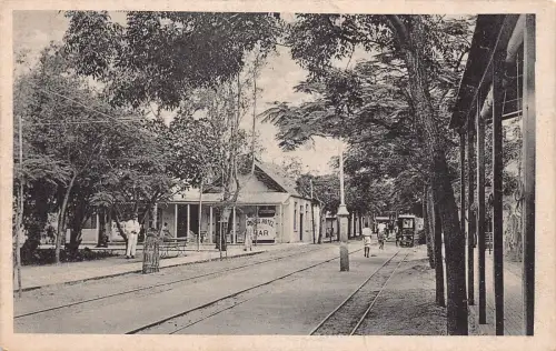 A986 Mosambik Beira Rua Valsassina Hotel Bar Privat Straßenbahn-Auto Oldtimer Postkarte