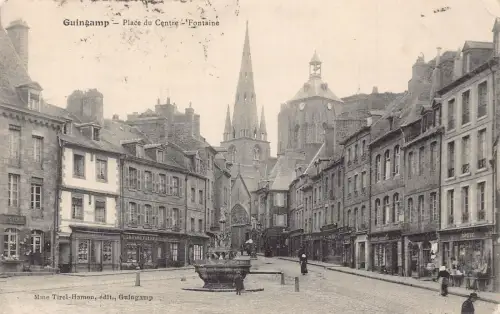 C061 Frankreich Guingamp Place du Centre Fontaine 1912 alte Postkarte