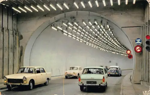C065 Frankreich Chamonix Mont Blanc, Tunnel, Autos RPPC Vintage Postkarte