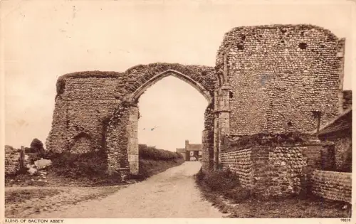 A953 England Ruinen von Bacton Abbey Vintage Postkarte