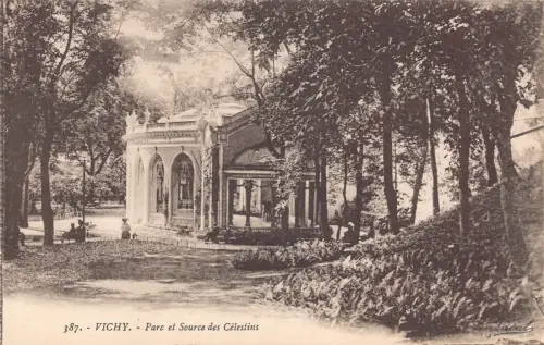 C067 Frankreich Vichy Parc et Source des Celestins Vintage Postkarte
