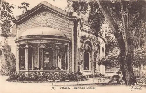 C067 Frankreich Vichy Source des Celestins Vintage Postkarte