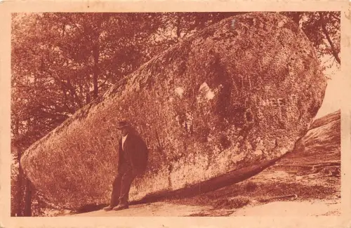 C064 Frankreich Huelgoat der Mann und der Rock Vintage Postkarte