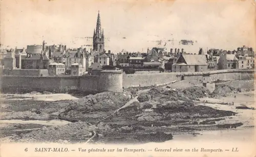 C073 Frankreich Saint Malo Gesamtansicht auf der Stadtmauer 1951 Vintage Postkarte