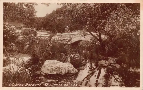 A943 England 1924 Ashton Gardens St Annes on sea RPPC Vintage Postkarte