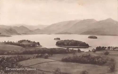 A943 England Derwentwater Keswick Vintage Postkarte