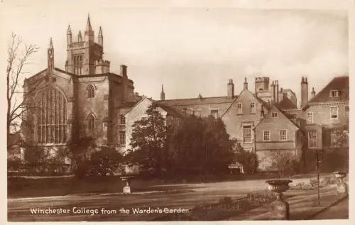 A944 England Winchester College aus Warden's Garden RPPC Vintage Postkarte