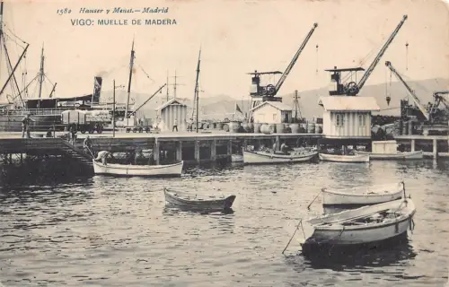A957 Spanien Muelle de Madera Vigo Kraniche Boote Vintage Postkarte