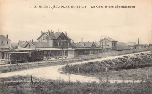 Frankreich Bahnhof Etaples Gare et ses Dependances Waggons Postkarte B751
