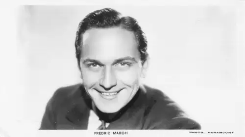 Schauspieler Filmstar Fredric March Picturegoer Serie RPPC Postkarte
