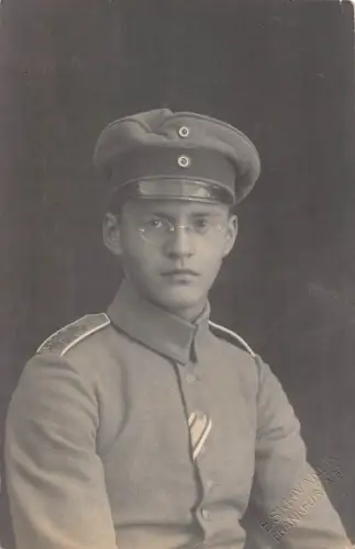 A112 Deutschland Infanterie Soldat Brille Portrait Studio E Skrivanek RPPC Postkarte