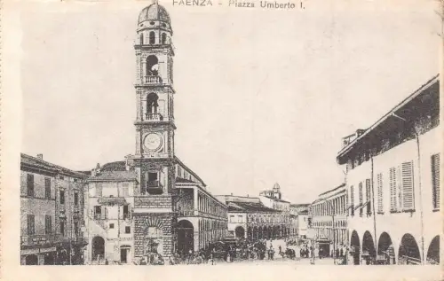 Italien Faenza Piazza Umberto I Turm Vintage Postkarte