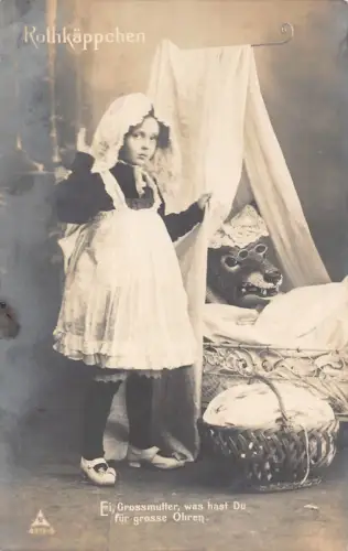 A112 Rotkäppchen 1909 Wolfskorb Mädchen Fotomontage Postkarte