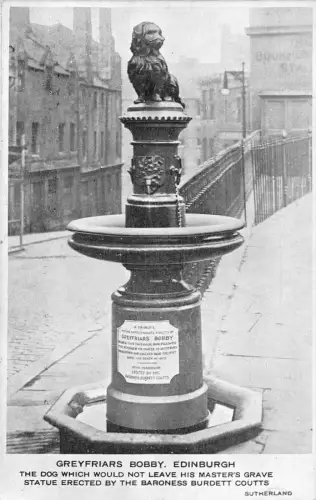 L366 Schottland Greyfriars Bobby Edinburgh Hundebrunnen Vintage Postkarte