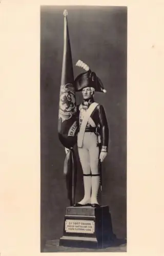 Edinburgh Castle Museum Statue Uniform Typen Fußwache Bataillon Coy Postkarte
