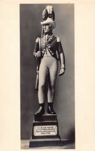 Edinburgh Castle Museum Statue Uniform Typ 2. Black Watch Grenadier Postkarte