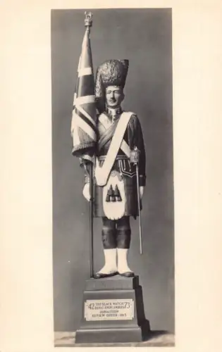 Edinburgh Castle Museum Statue Uniform Typ Black Watch Royal Subaltern Postkarte