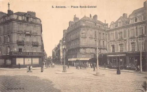 Frankreich Amiens Place Rene Kelch Credit du Nord Uhr Vintage Postkarte