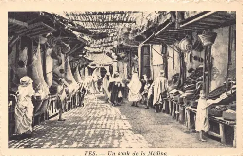 B009 Marokko Fes Un souk de la Medina Marktverkäufer Eingeborene Vintage Postkarte