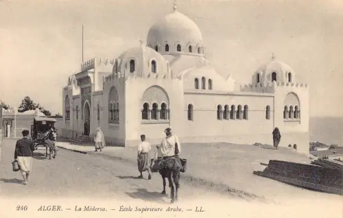 A614 Algerien Alger Algier Medersa Ecole Superieure Arabe Kutsche Postkarte