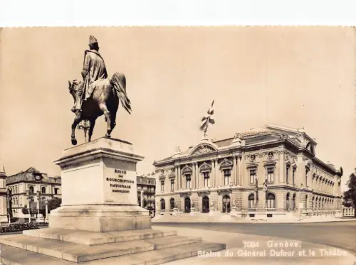 A636 Schweiz Genf Statue du General Dufour et Theater RPPC Postkarte