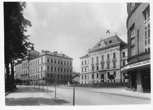 A642 Tschechien Frydek-Mistek Highschool Shops RPPC Postkarte