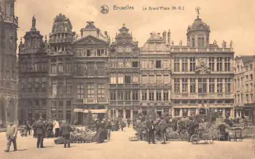 A647 Belgien Bruxelles Brüssel Grand Place Maisons Vintage Postkarte