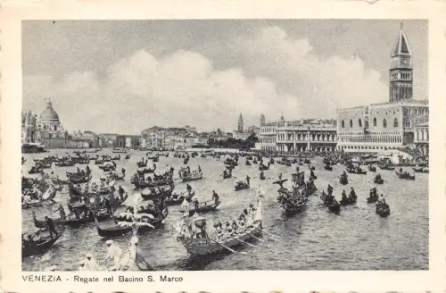 A653 Italien Venezia Venedig Regate nel Bacino S Marco Boote Vintage Postkarte