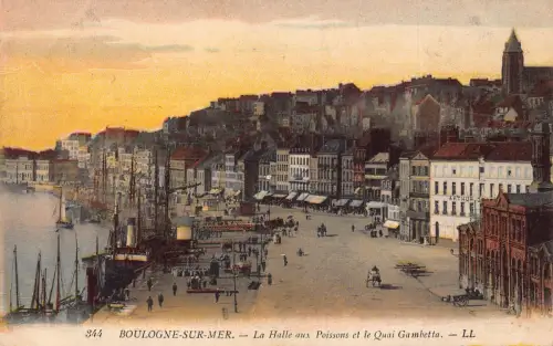 A676 Frankreich Boulogne-sur-Mer Halle aux Poissons Quai Gambetta Dampfschiff Postkarte