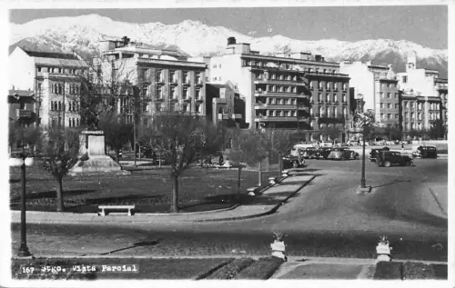 A685 Chile 1954 Santiago Teilansicht Autos RPPC Oldtimer Postkarte