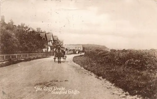 L240 England The Cliff Drive Canford Cliffs Pferdekutsche Vintage Postkarte