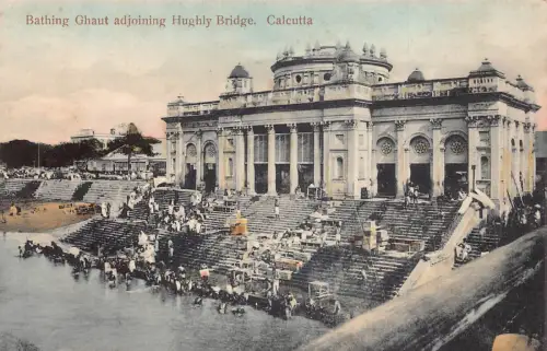 A007 Indien Badender Ghaut angrenzend Hughly Bridge Kalkutta Vintage Postkarte