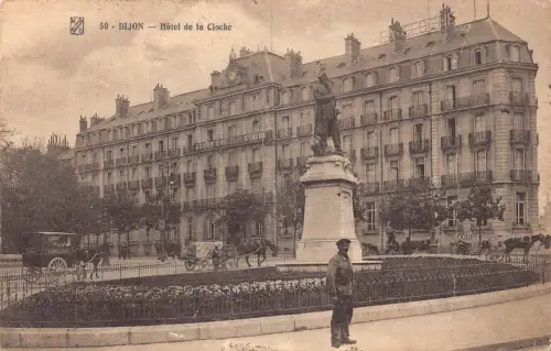 A826 Frankreich 1924 Dijon Hotel de Cloche Statue Vintage Postkarte