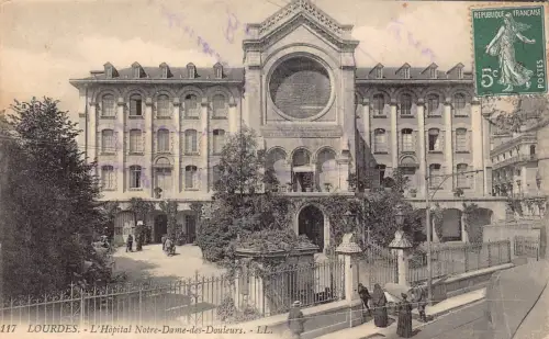 A826 Frankreich Lourdes L'Hopital Notre Dame des Douleurs Krankenhaus Vintage Postkarte