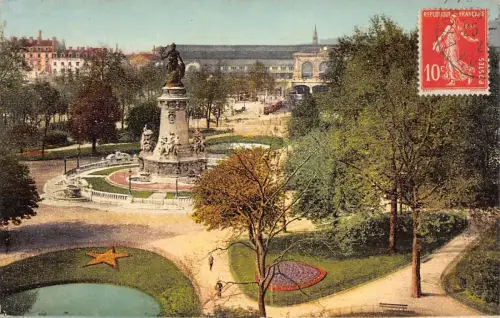 L132 Frankreich 1923 Lyon Place Carnot und Bahnhof Gare de Perrache Postkarte