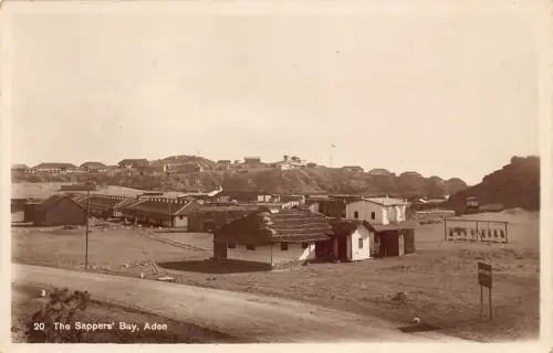 B617 Yemen Aden The Sappers' Bay RPPC Vintage Postkarte