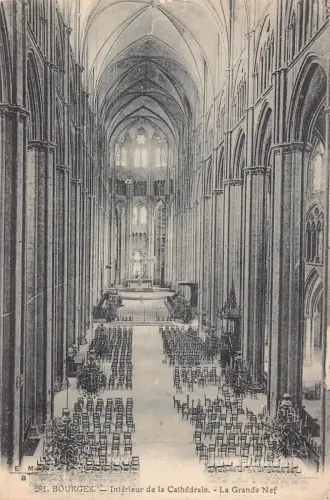C026 Frankreich, Bourges Interieur de la Cathedrale Vintage Postkarte