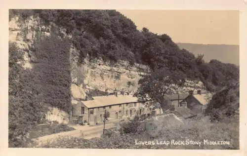 B210 England Lovers Leap Rock Stony Middleton RPPC Vintage Postkarte
