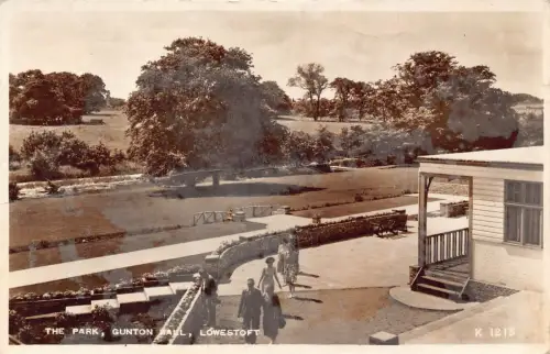 B210 England 1956 Park Gunton Hall Lowestoft RPPC Vintage Postkarte