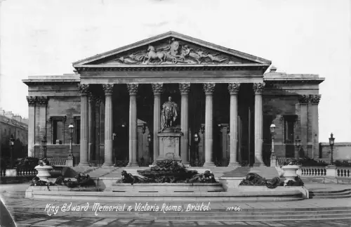 B213 England 1927 King Edward Memorial & Victoria Rooms Bristol RPPC Postkarte