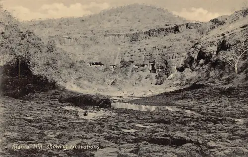 L377 Indien Ajanta Hügel zeigt Ausgrabungen Felsen Vintage Postkarte