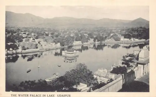 L379 Indien Der Wasserpalast in Lkae Udaipur Vintage Postkarte