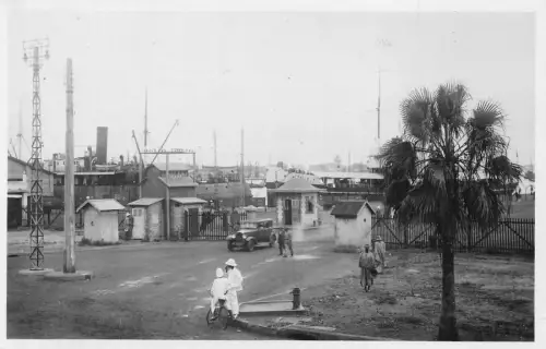 Senegal Dakar Einfahrt Hafen Hafen Radfahrer Auto Dampfschiff RPPC Postkarte