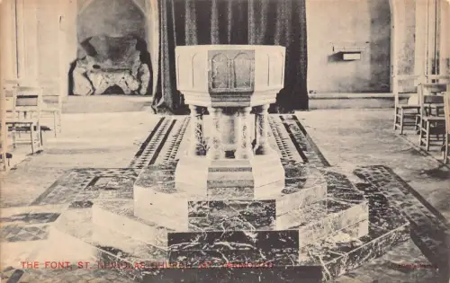 England The Font St Nicholas Church Yarmouth Vintage Postkarte