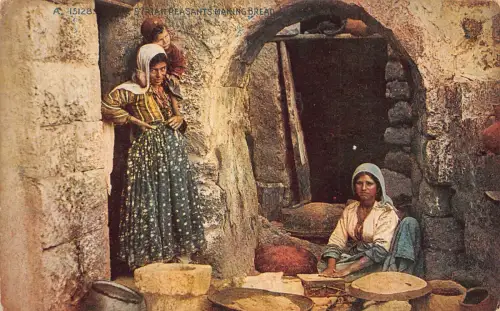 A966 Syrien Frauen Bauern backen Brot Baby Eingeborene Vintage Postkarte